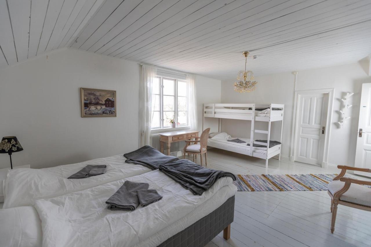 Lyrsta R B&B Lyrestad Bagian luar foto
